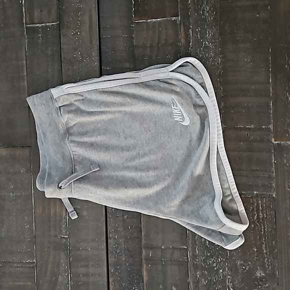 Nike Light Gray Women's Athletic Shorts - Picture 3 of 4